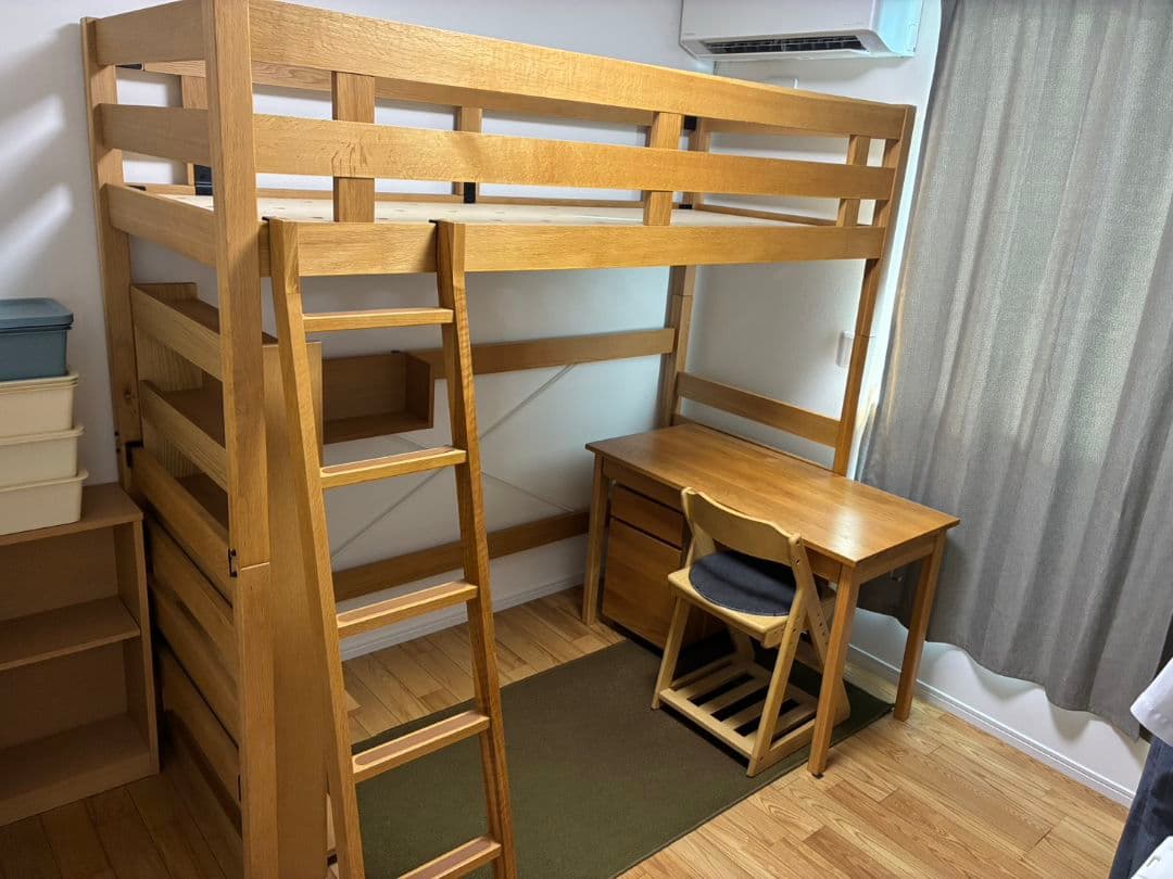 木製ロフトベッド