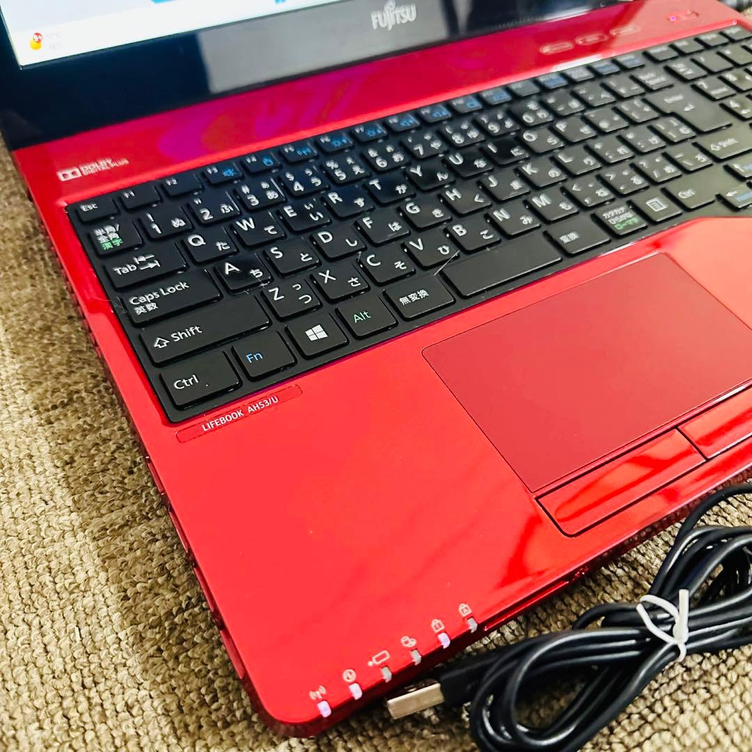 S184 Fujitsuノートパソコンi7メモリ8G高速 WEBカメラWin11
