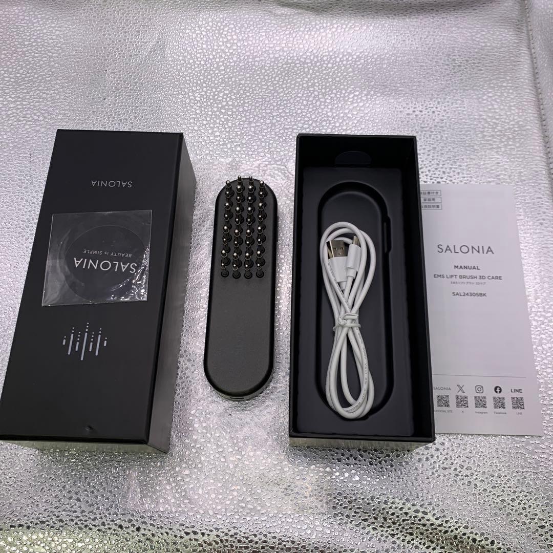Q3851 SALONIA EMS リフトブラシ 3Dケア (美顔器)
