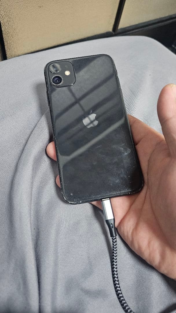 Apple iPhone 11 ブラック 64GB