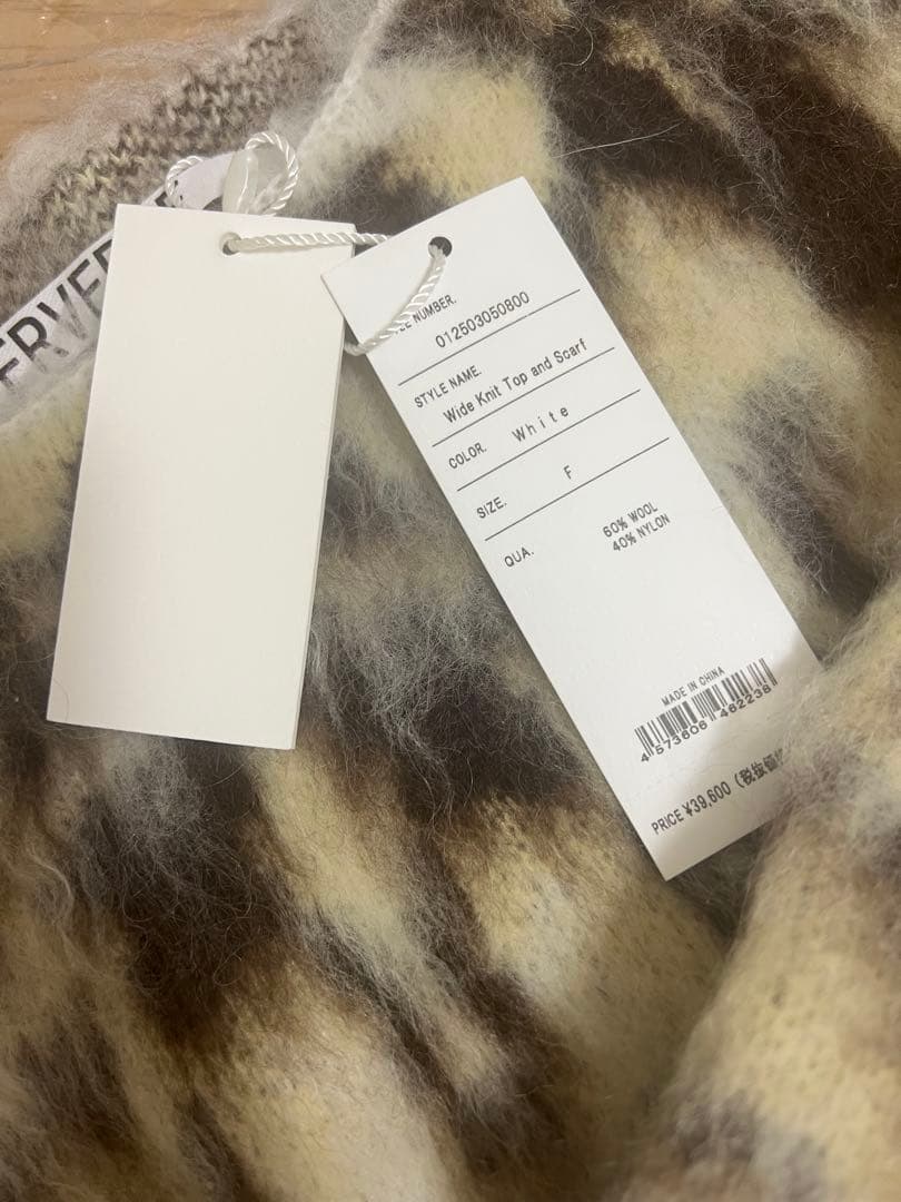 トップス PERVERZE Wide Knit Top and Scarf / White