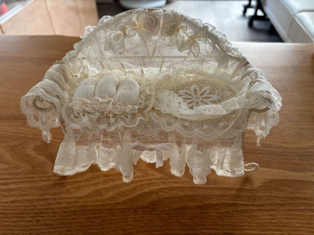 ヒスクローネ　ジュエリー　飾り