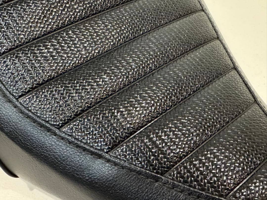 ソフテイル　K&H　タックロール　シート　FLST