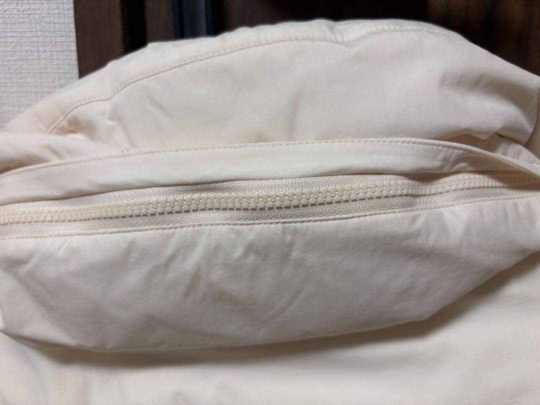 アディダス Regen ショートジャケット クロップド ダウン