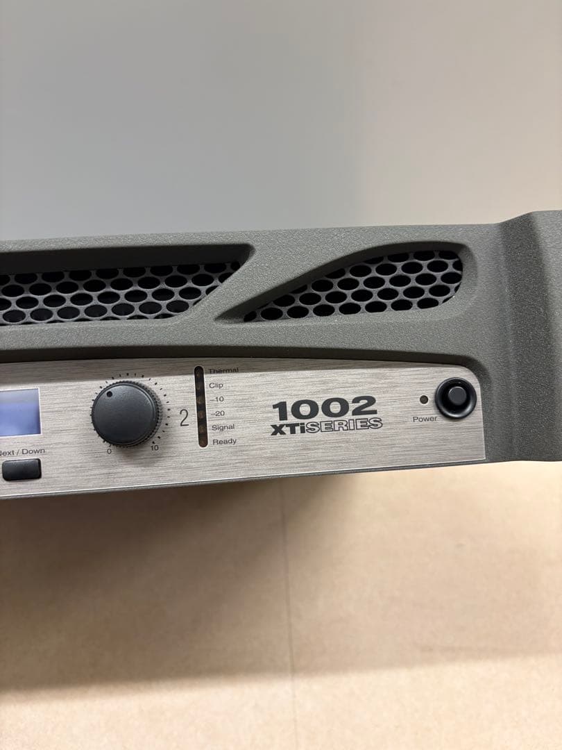 ブ*ン様 Crown XTi SERIES 1002 パワーアンプ