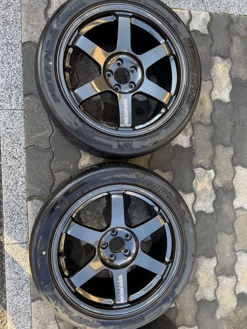 TE37 SAGA S-plus 17インチ