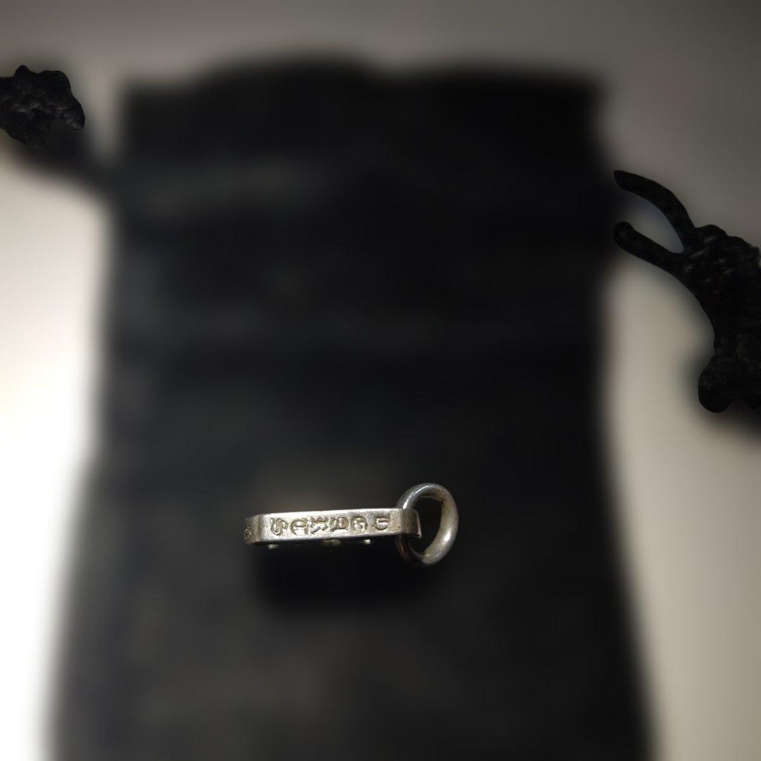 CHROME HEARTS カットアウトクロスドッグタグ スモール