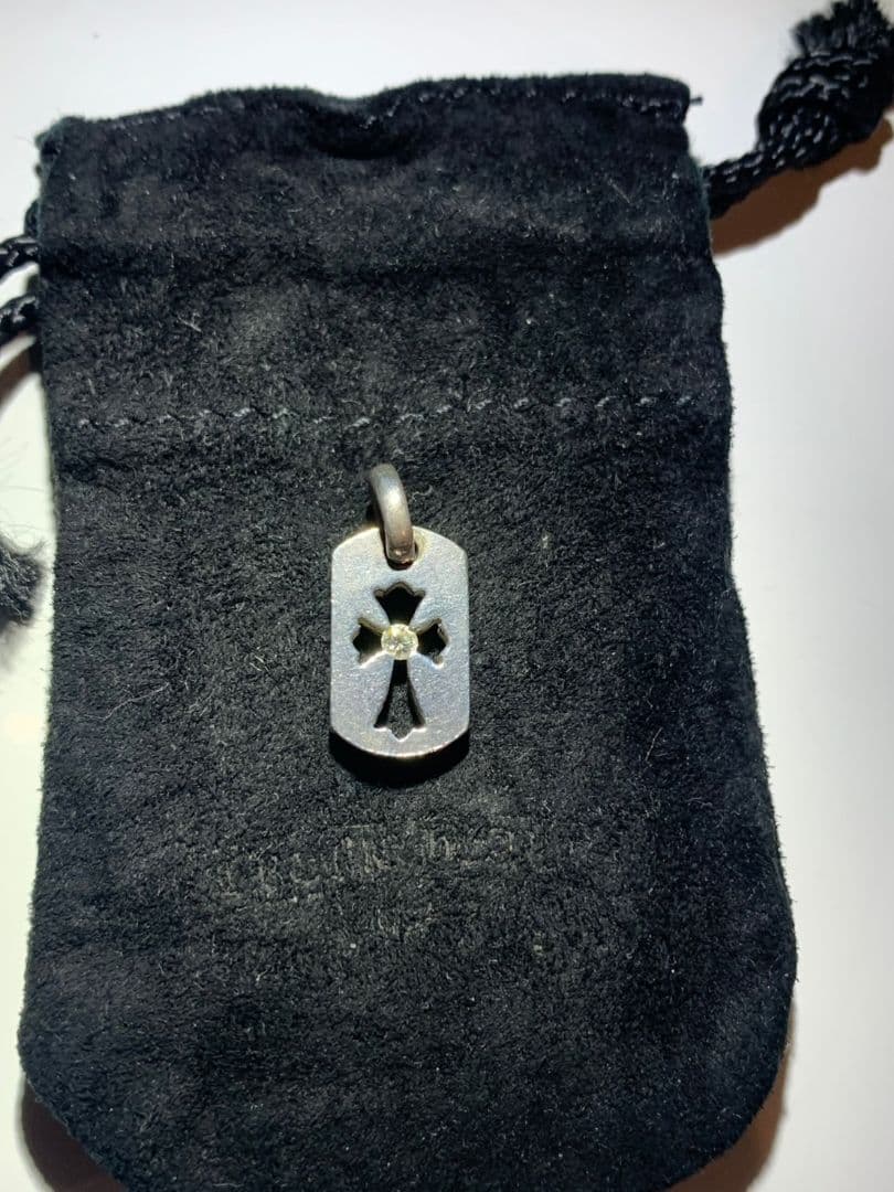 CHROME HEARTS カットアウトクロスドッグタグ スモール