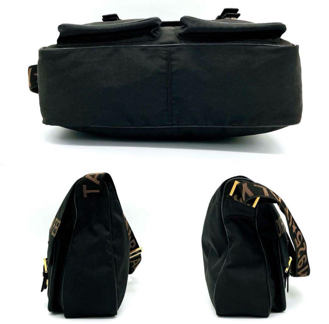 美品【FENDI】メッセンジャーバッグ　ブラック　ポーチ付き　週末値下げ