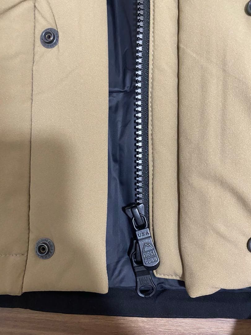 ファーストダウン　パネルショートダウン