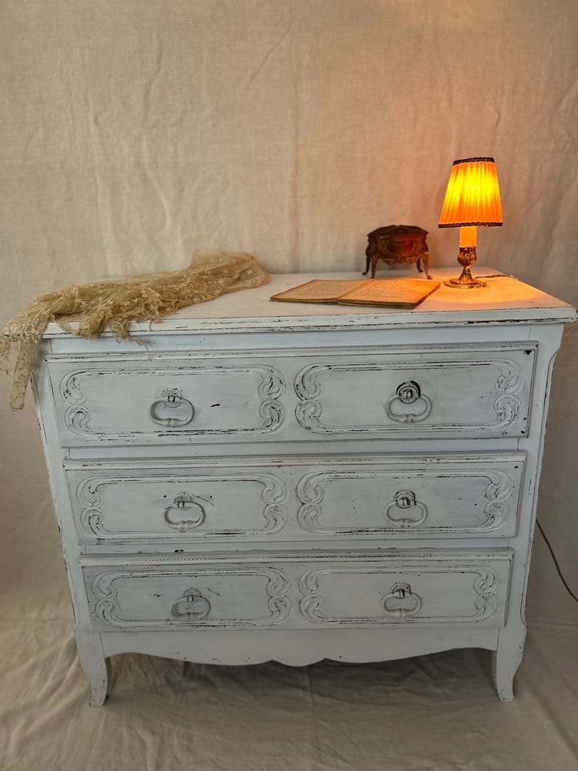 フランスアンティーク　チェスト