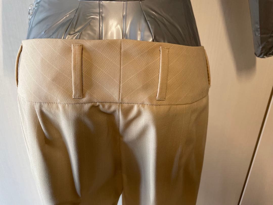 【新品　未使用】　ドルチェ&ガッパーナ　スーツ　ベージュ　サイズ38（M）