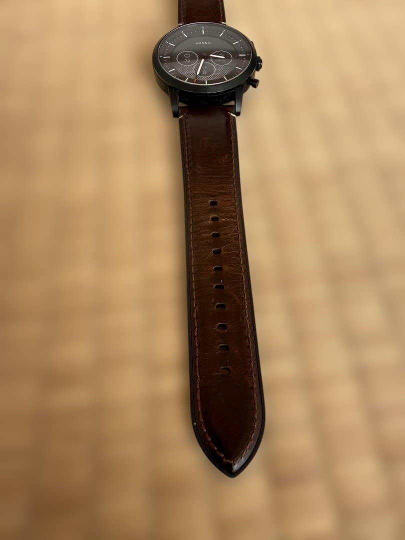 FOSSIL DW8F1 スマートウォッチ ブラック　ベルトはダークブラウン
