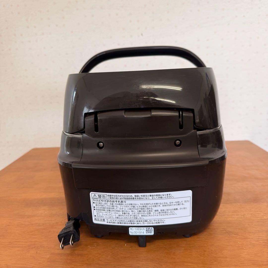 ● 良品 TOSHIBA 東芝 真空圧力IHジャー炊飯器 RC-10E9VX