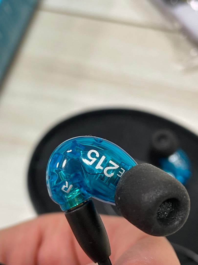 SHURE 215 SE有線イヤホン リケーブル可能