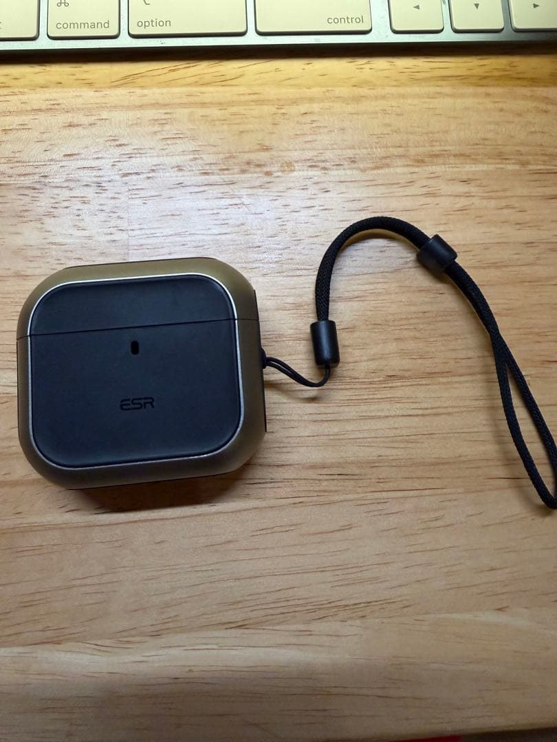 AirPods4 A3053 Apple Store購入品　ケース付き