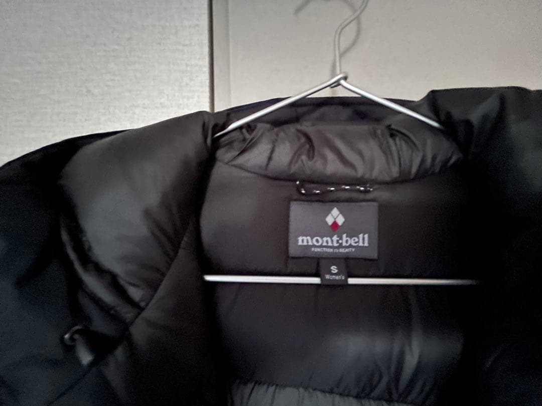 モンベル　ベルニナ　ダウンコート