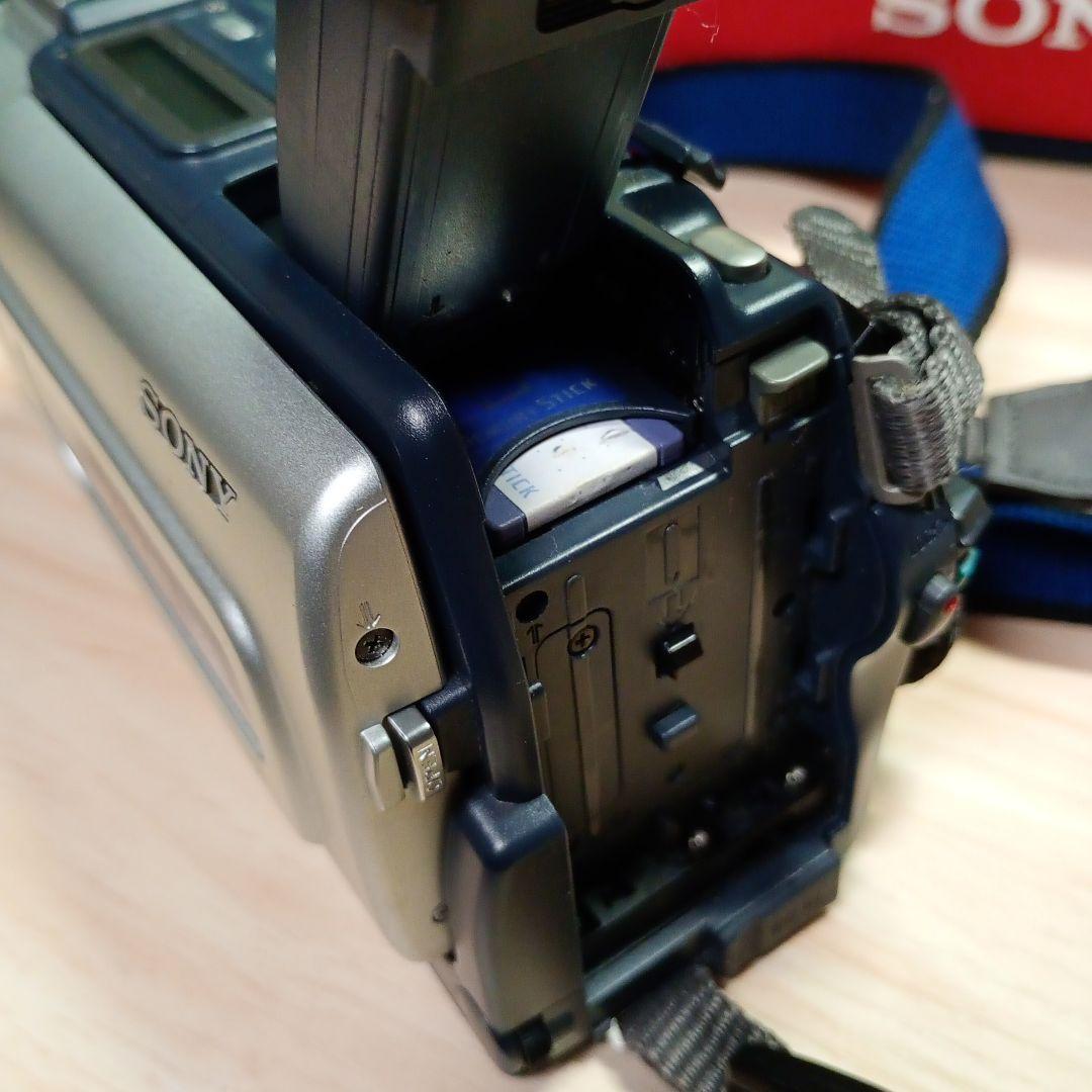 B*y様 SONY DCR-TRV107 美品完動品　ソニー デジタルハンディー
