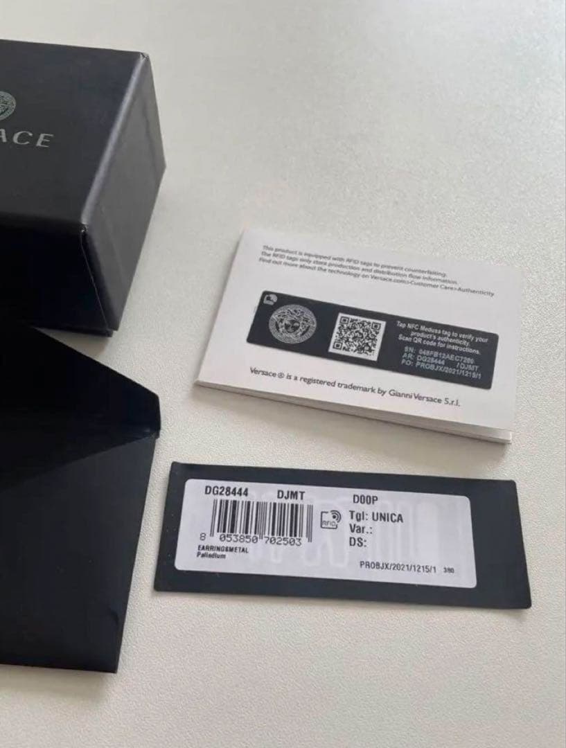 VERSACE シルバー フープピアス