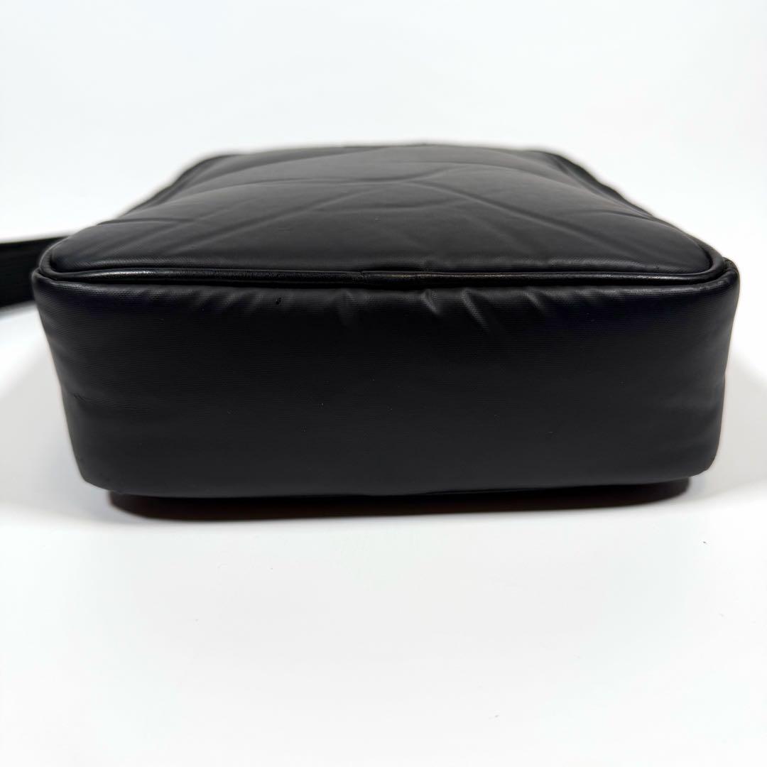 【極美品】ハンティングワールド　ショルダーバッグ　2way バチューサーパス　黒