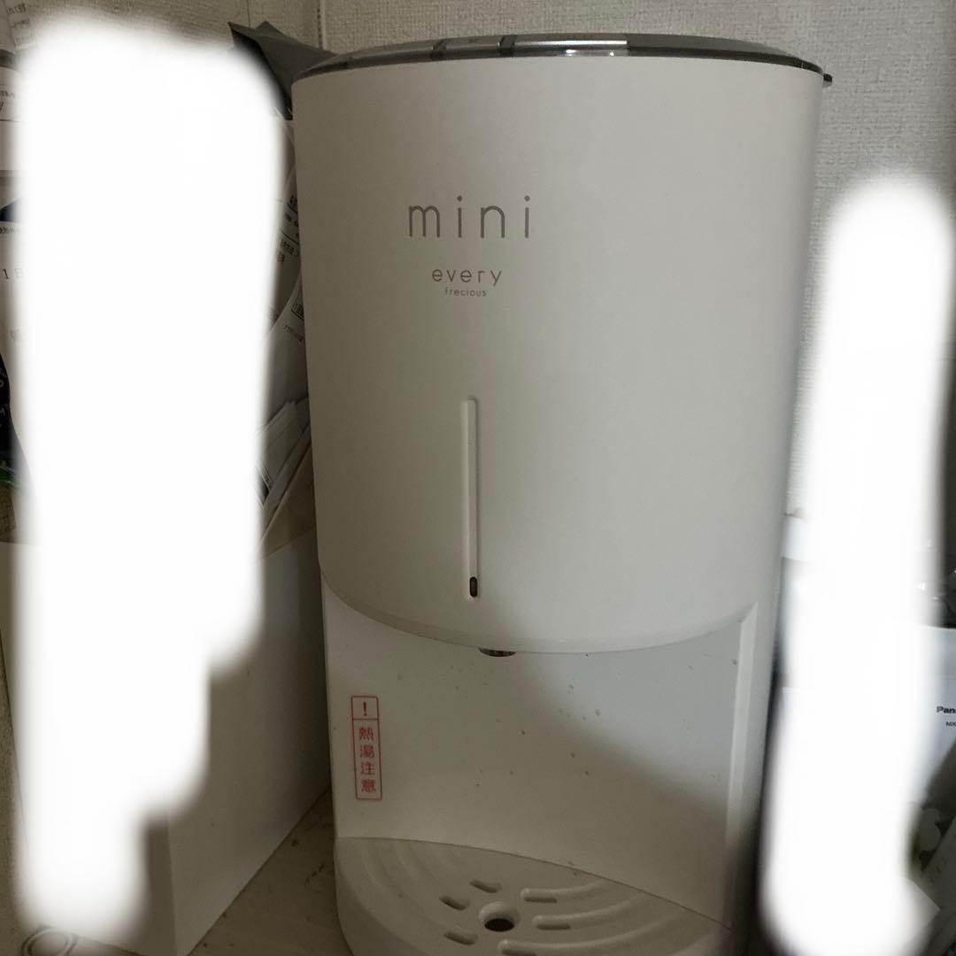 エブリーフレシャスミニ、カートリッジ付き一つ、タンク下皿あります。