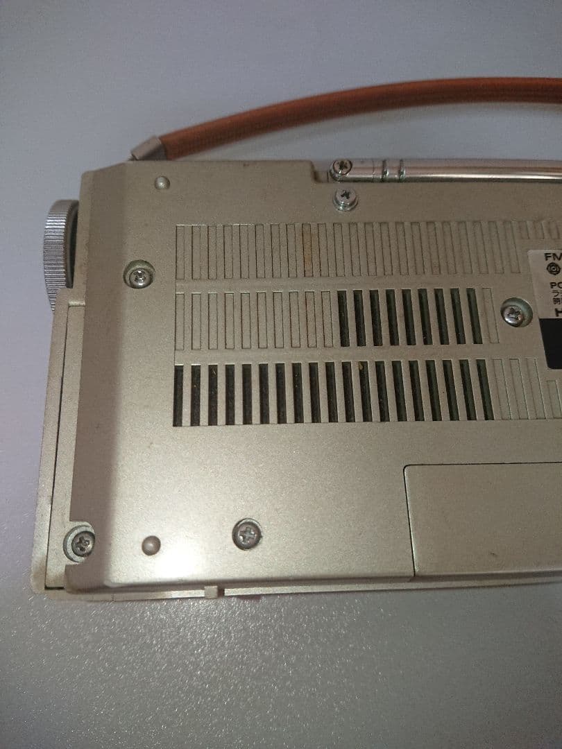 ジャンク品 日立 FM/AM ステレオカセットレコーダー TRK-4600M