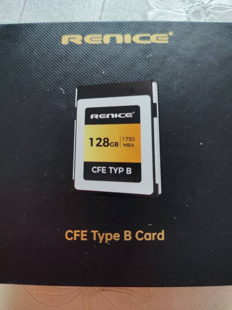 【新品未使用品】NIKON キャノン一眼レフ用のメモリカード