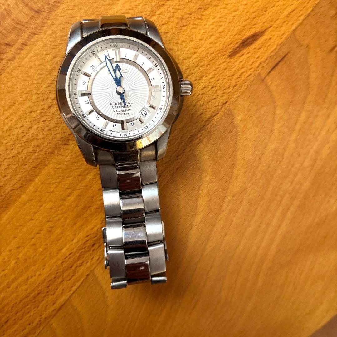 セイコーパーペチュアルカレンダー腕時計　MAG RESIST 16000A/a