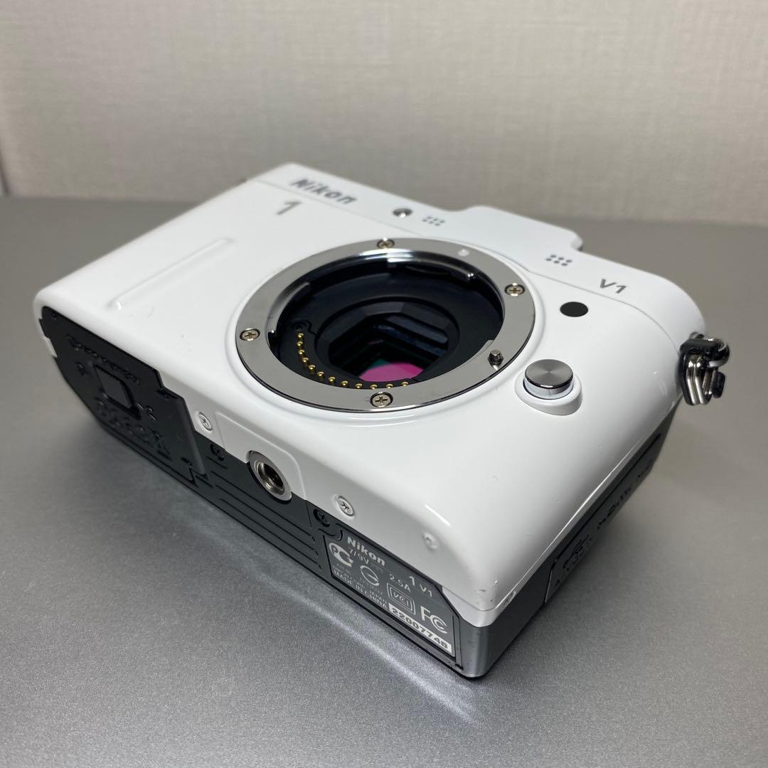 Nikon 1 V1 ホワイト ミラーレス一眼カメラ