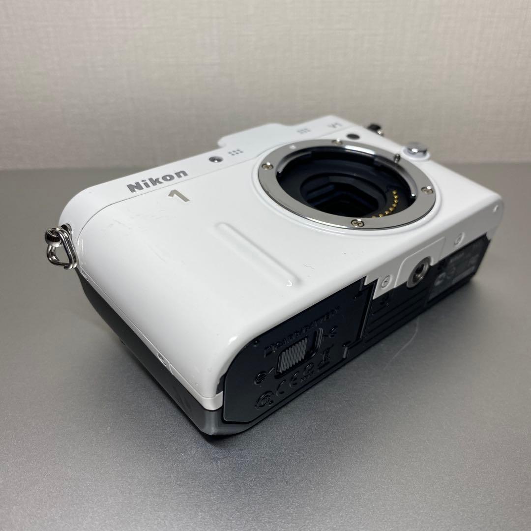 Nikon 1 V1 ホワイト ミラーレス一眼カメラ