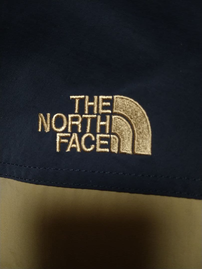 ノースフェイス　マウンテンパーカ