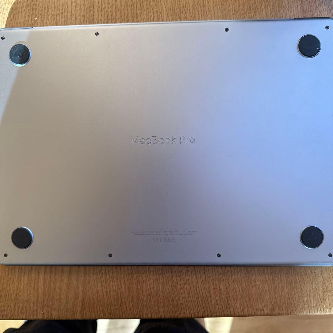 [美品] MacBook Pro M2 16GB/512GB