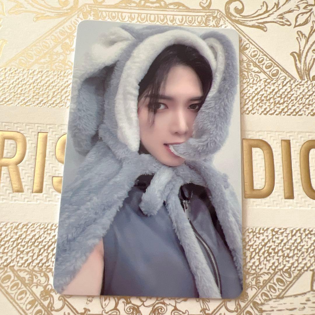 ATEEZ ヨサン　ラキドロ　うさぎ