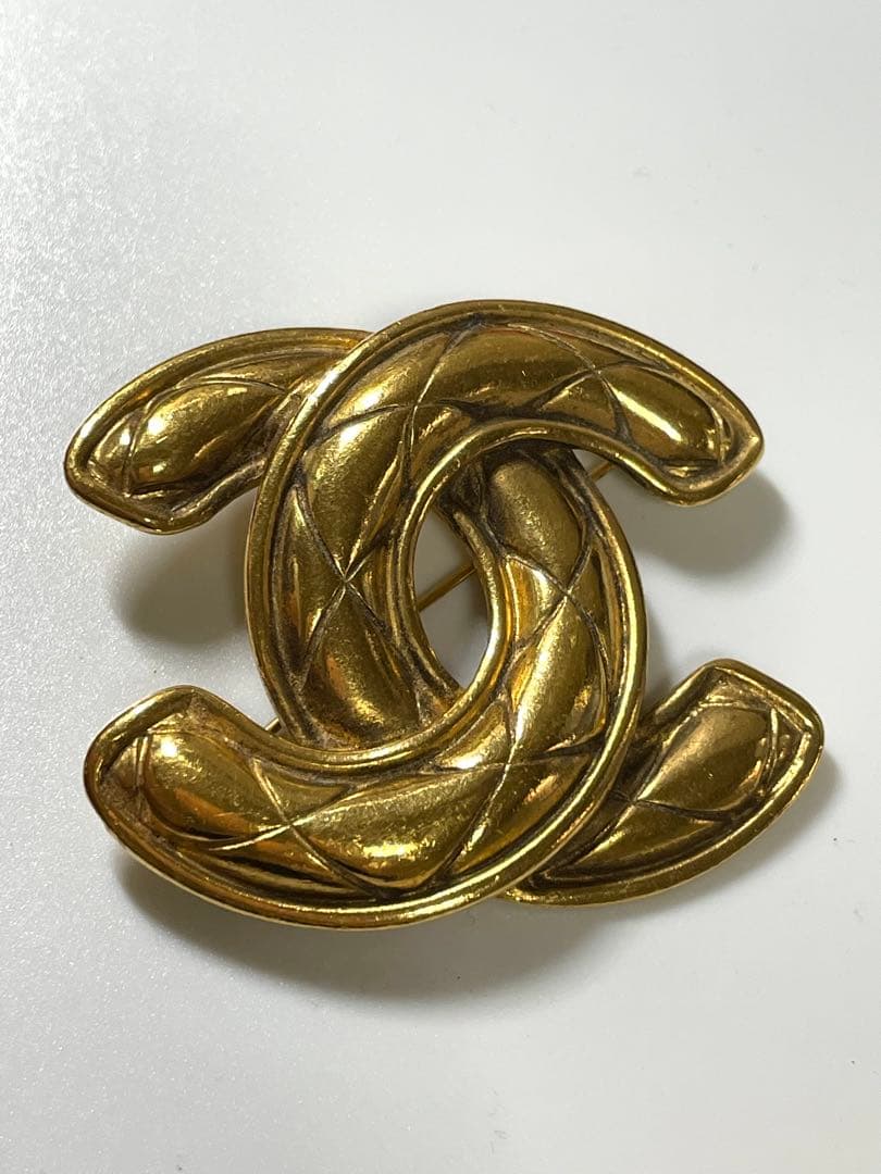 シャネル CHANELヴィンテージ　ココマーク　マトラッセ ブローチ　ゴールド