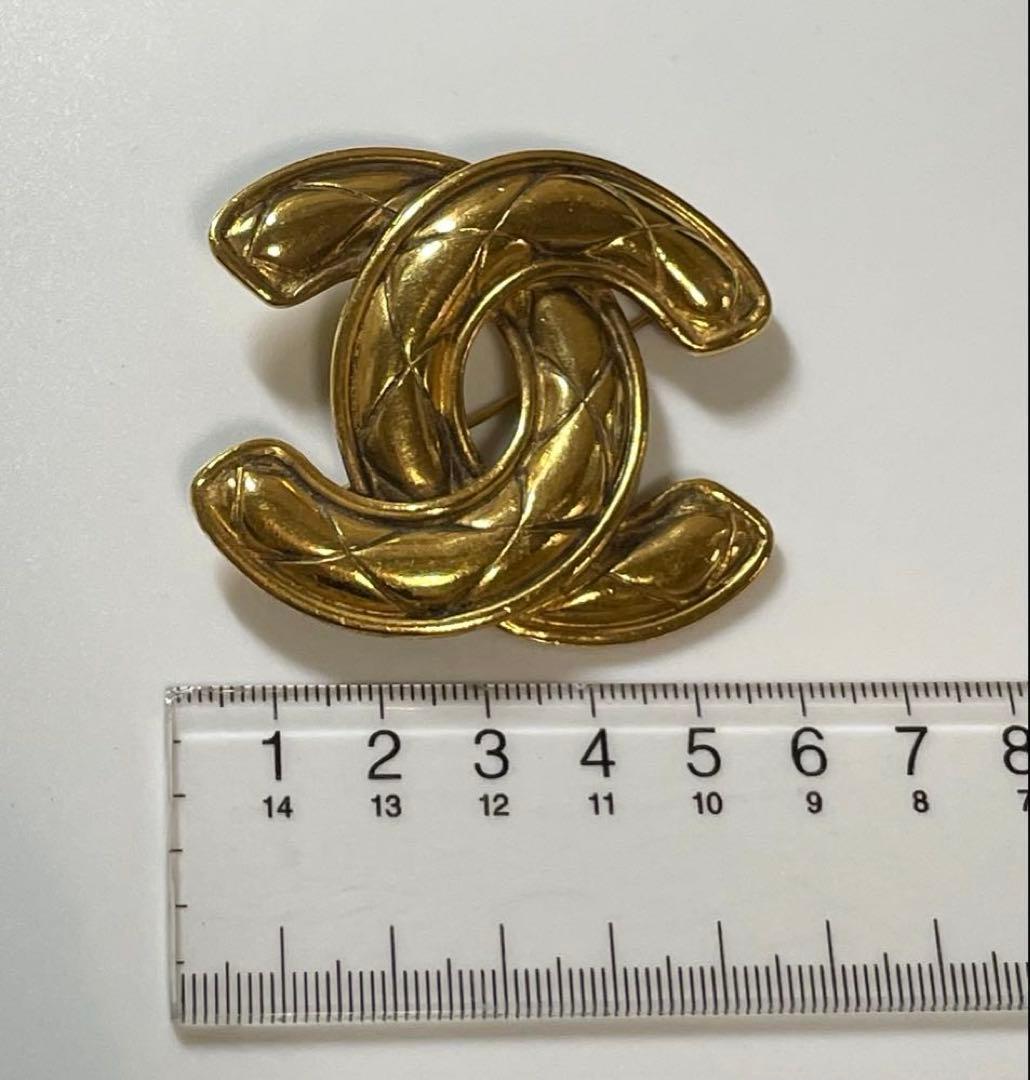 シャネル CHANELヴィンテージ　ココマーク　マトラッセ ブローチ　ゴールド