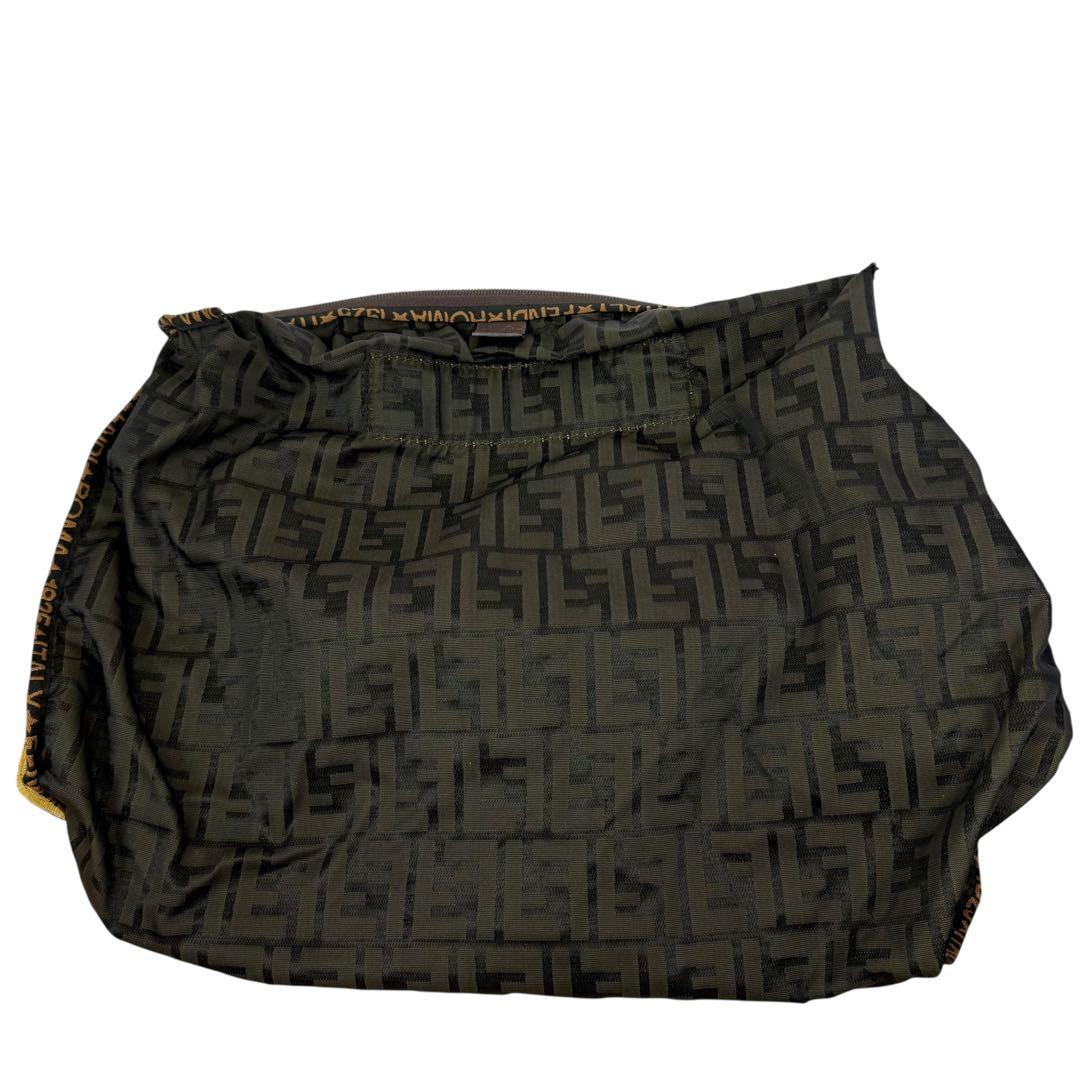 【大容量】FENDI ズッカ柄 折り畳み可能 ハンドバッグ キャンバス カーキ