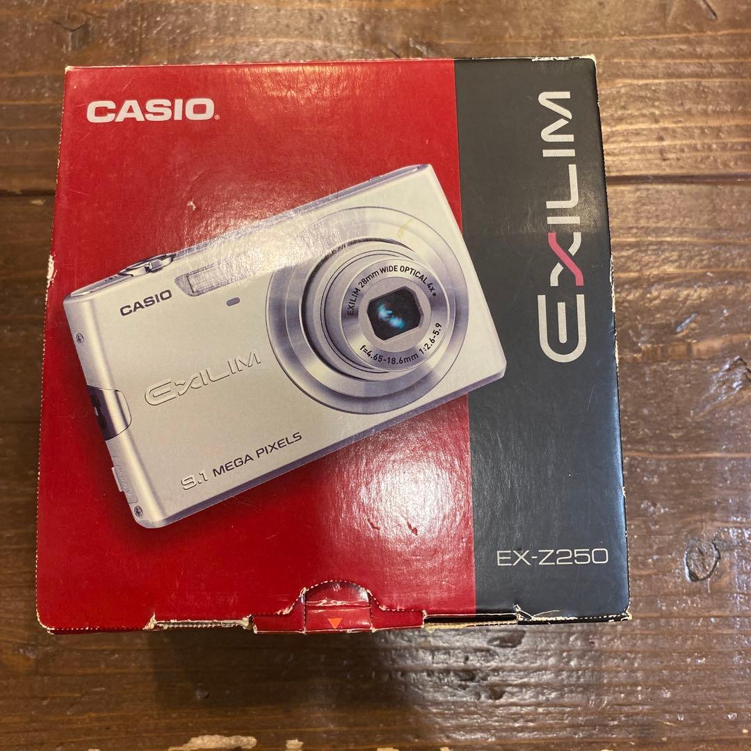 CASIO EXILIM EX-Z250 9.1メガピクセル