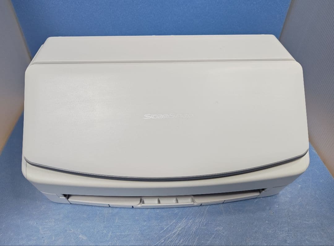 たまった書類を一気にスキャン 富士通 ScanSnap iX1500（白）