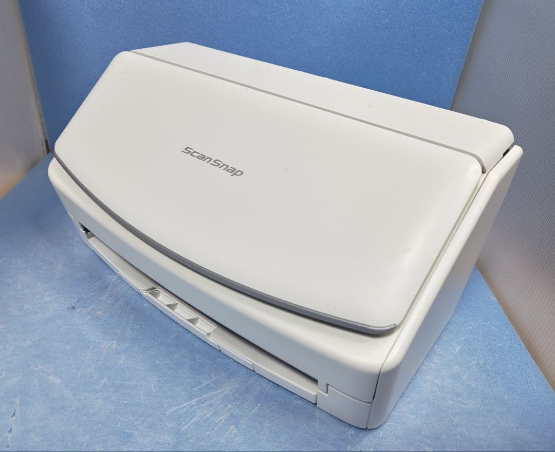 たまった書類を一気にスキャン 富士通 ScanSnap iX1500（白）