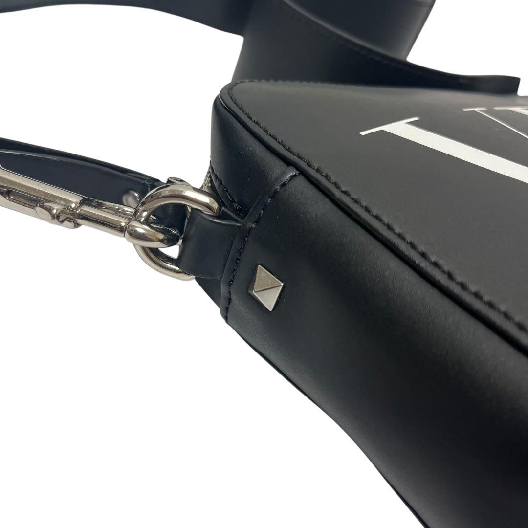 専用　VALENTINO VLTN クロスボディ　ショルダーバッグ　ボディバッグ