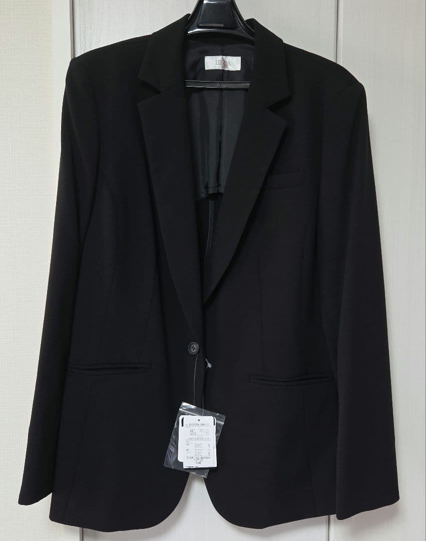 ブラックパンツスーツ サイズLLT