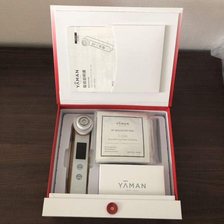 ヤーマン美顔器　YA−MAN HRF-10TN-RED