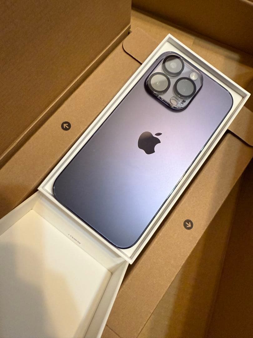 バッテリー84% Apple iPhone14 Pro 256GB パープル