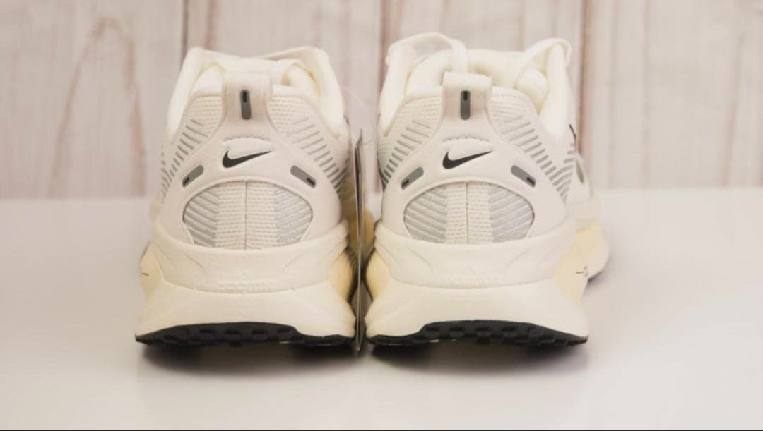 NIKE ボメロ18 メンズ ランニングシューズ