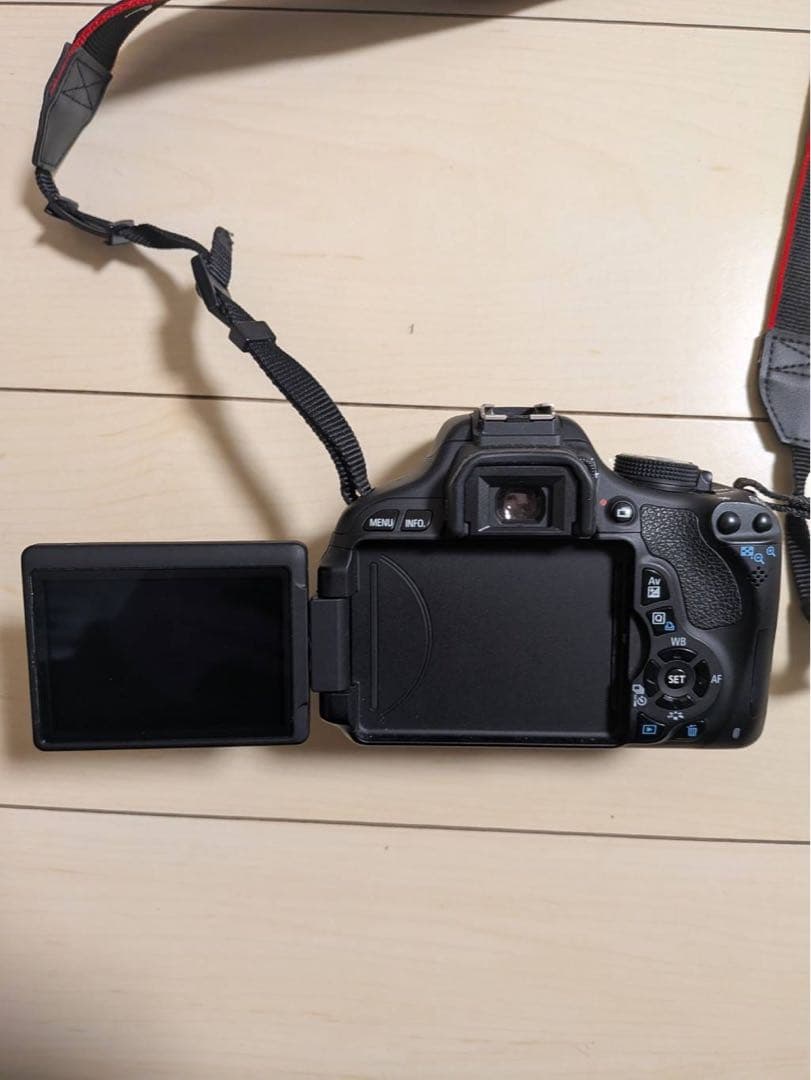 Canon EOS Kiss X5 デジタル一眼レフ 本体➕レンズ