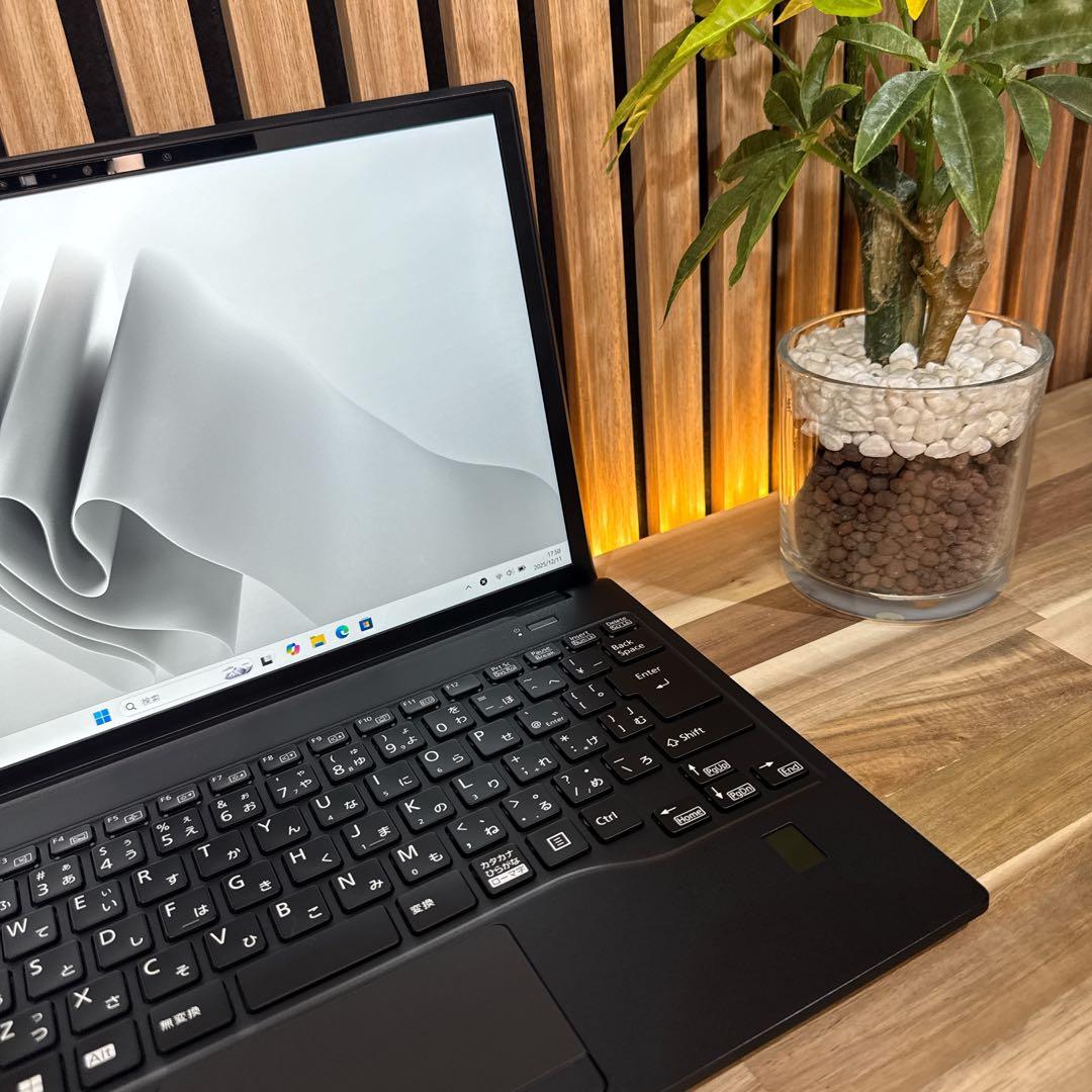 2023年モデル‼️LIFEBOOK U9313/N☘第13世代☘ノートパソコン