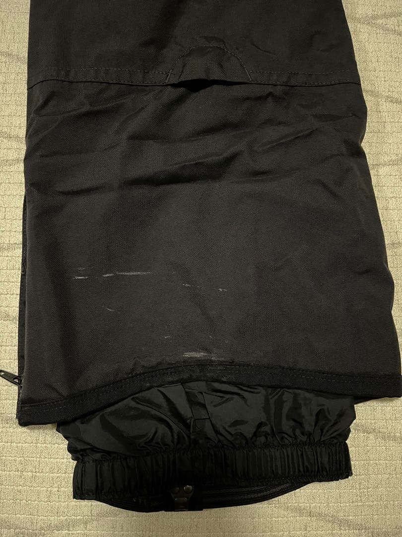 BURTON スノーボードウェア M 上下セット