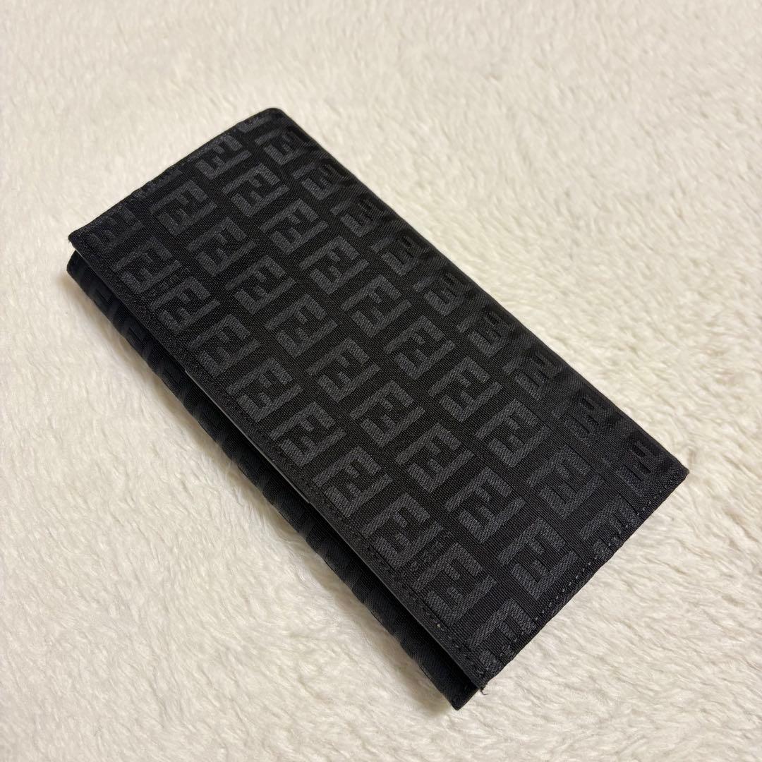 フェンディ FENDI ズッカ柄 長財布 キャンバス 未使用級美品