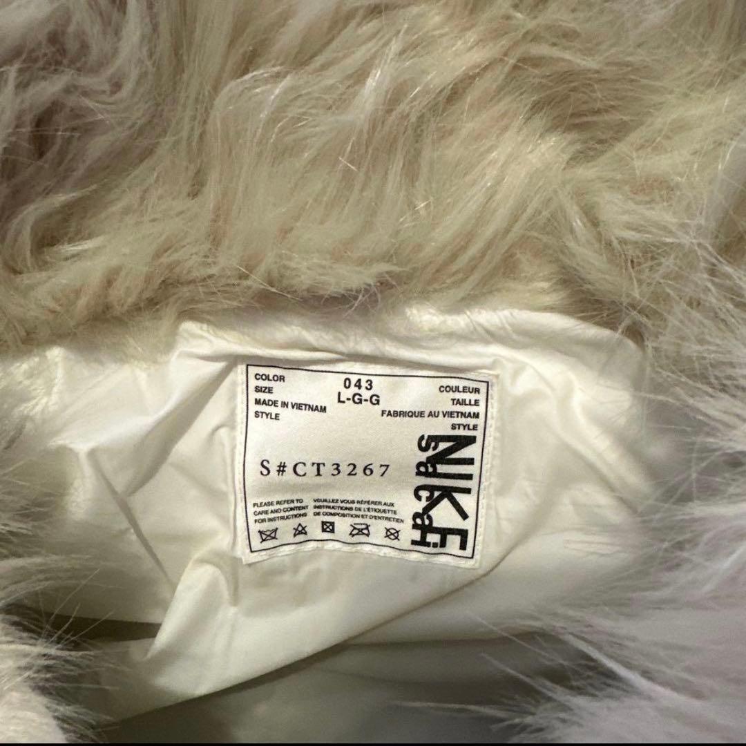 2/14削除【人気コラボ】ナイキ sacai ホワイト ダウンジャケット ファー