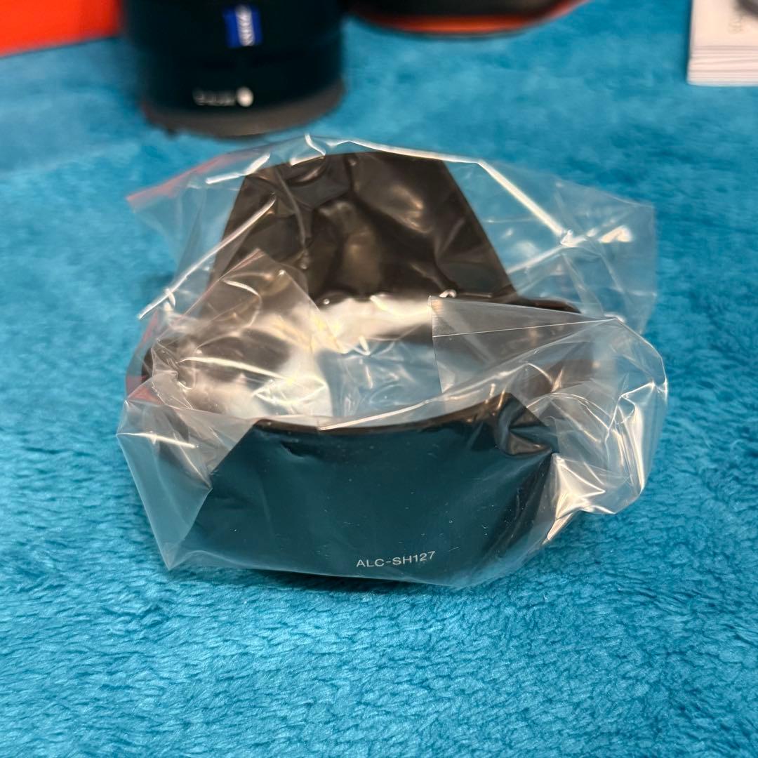 Sony E 16-70mm F4 ZA OSS ズームレンズ　SEL1670Z